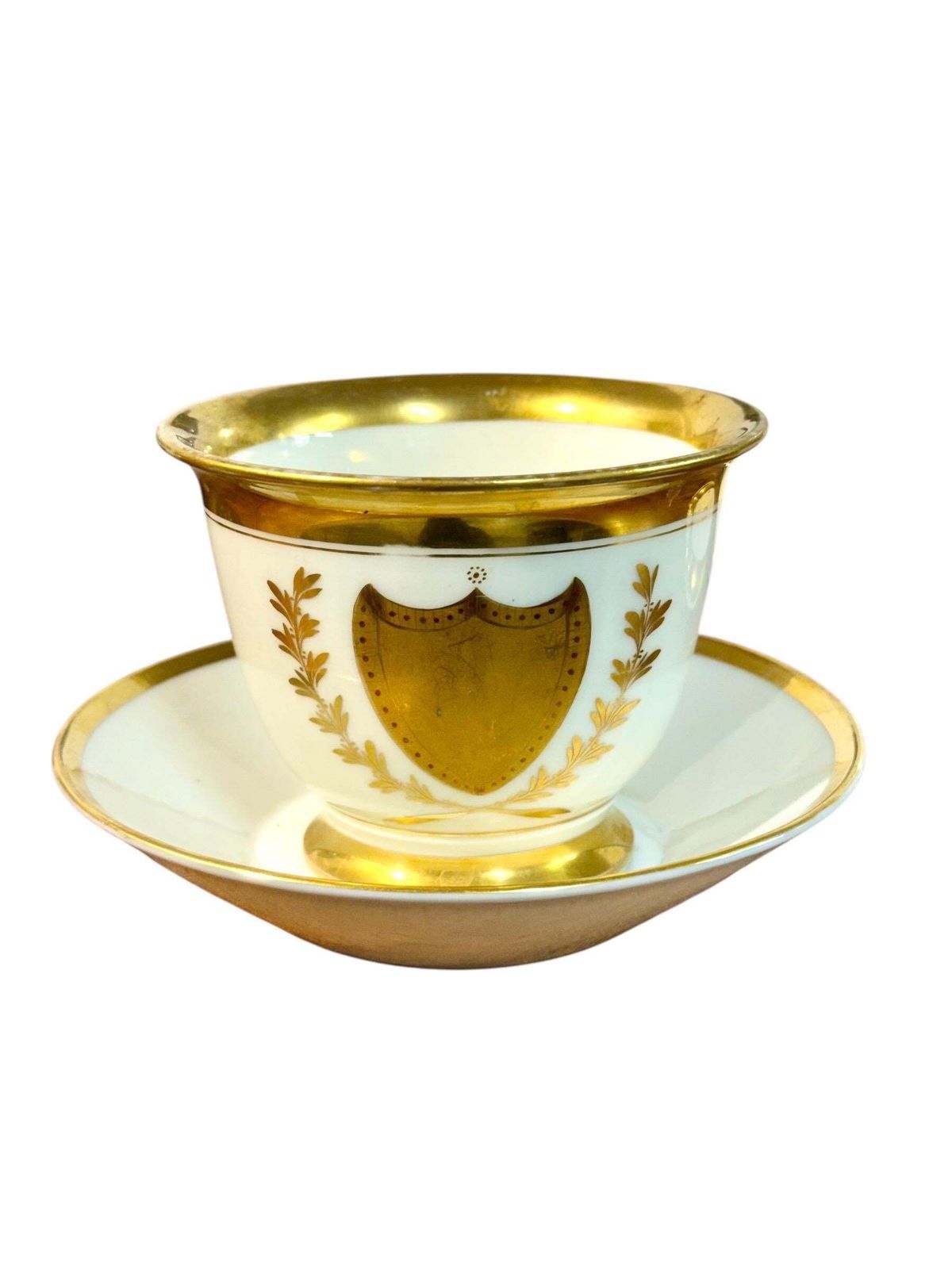 Early 19th Century Paris Porcelain Tea Service With Rich Gilt Decoration photo vinterior