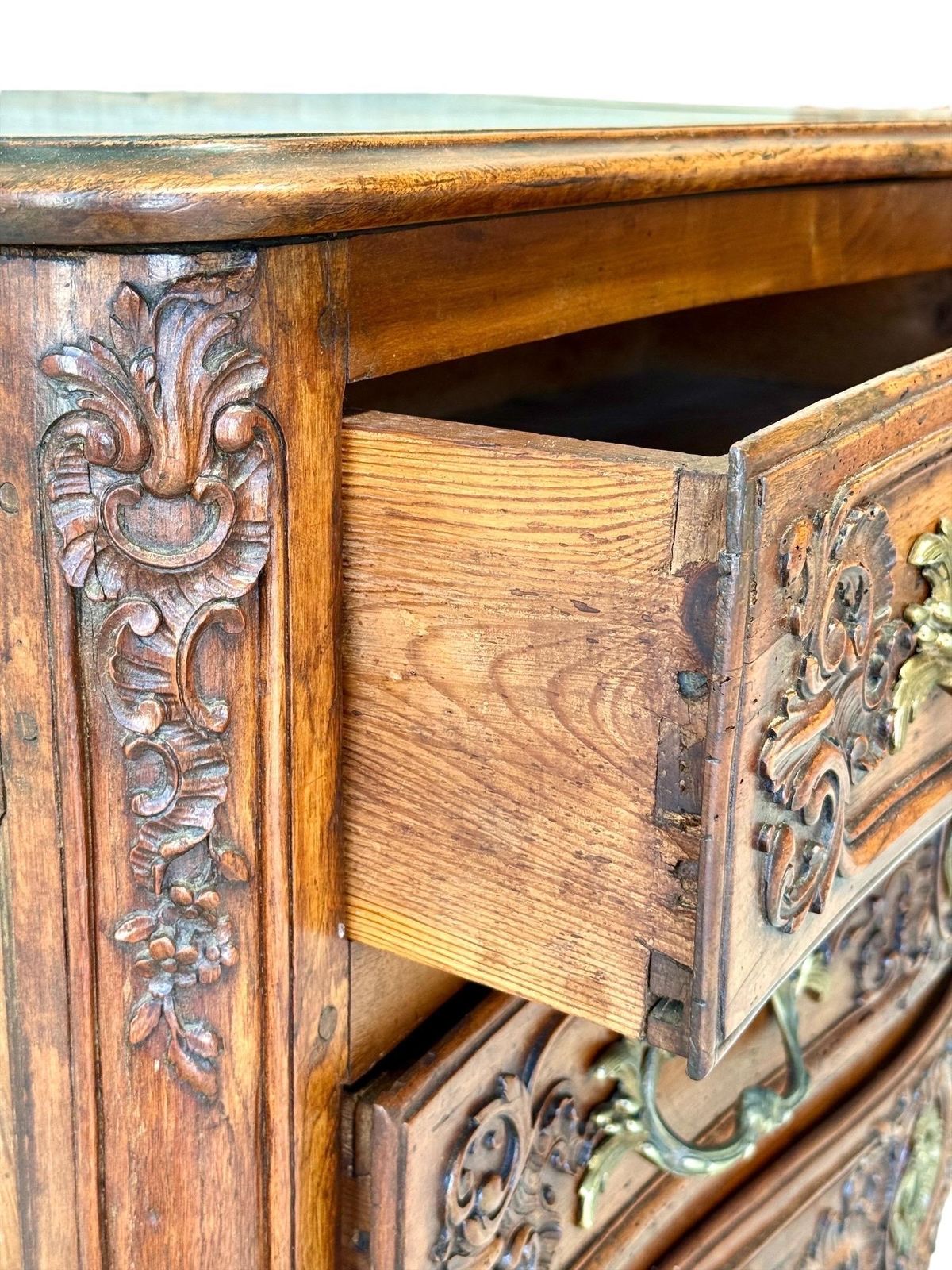 photo buy 18th Century French Louis XV Walnut Commode With Ornate Carvings