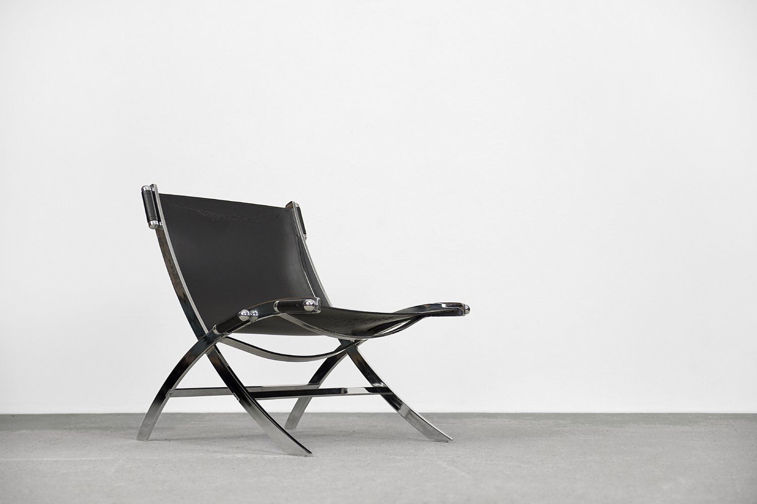Vintage Italian Minimalist Leather Chair, 1980s