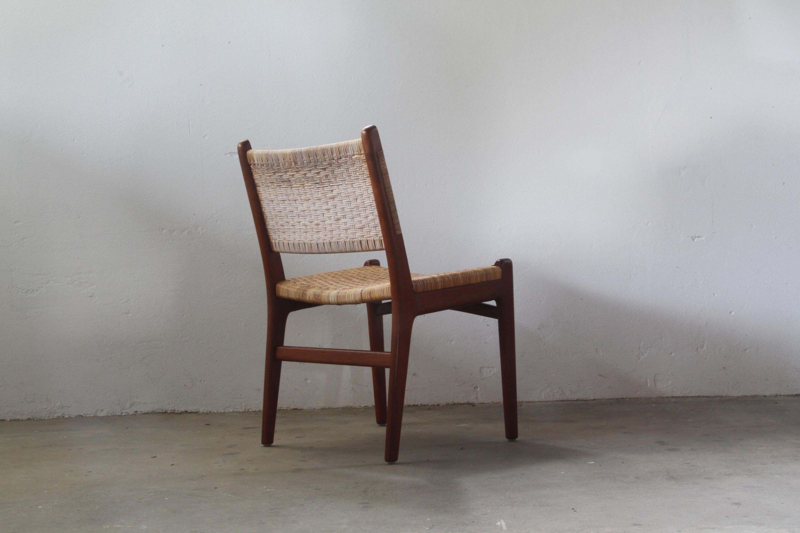 photo vintage Hans J. Wegner Dining Chairs In Teak Model Ch 31 By Carl Hansen & Søn