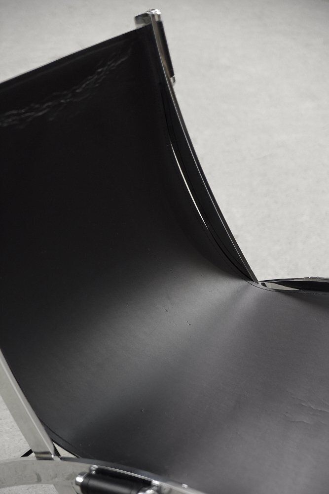 1062.0 Vintage Italian Minimalist Leather Chair, 1980s photo