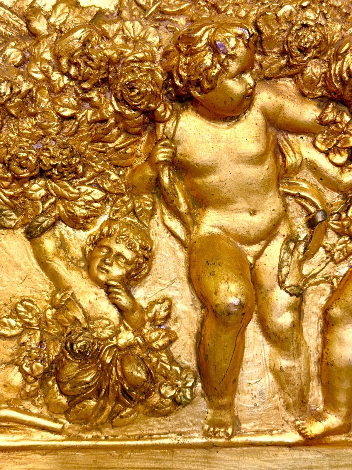19th Century Gilded Plaster Oval Bas Relief With Putti And Garlands photo buy