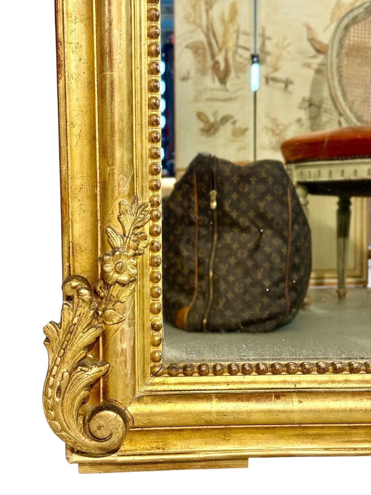 photo furniture 19th Century Large Giltwood Mirror With Ornate Crest
