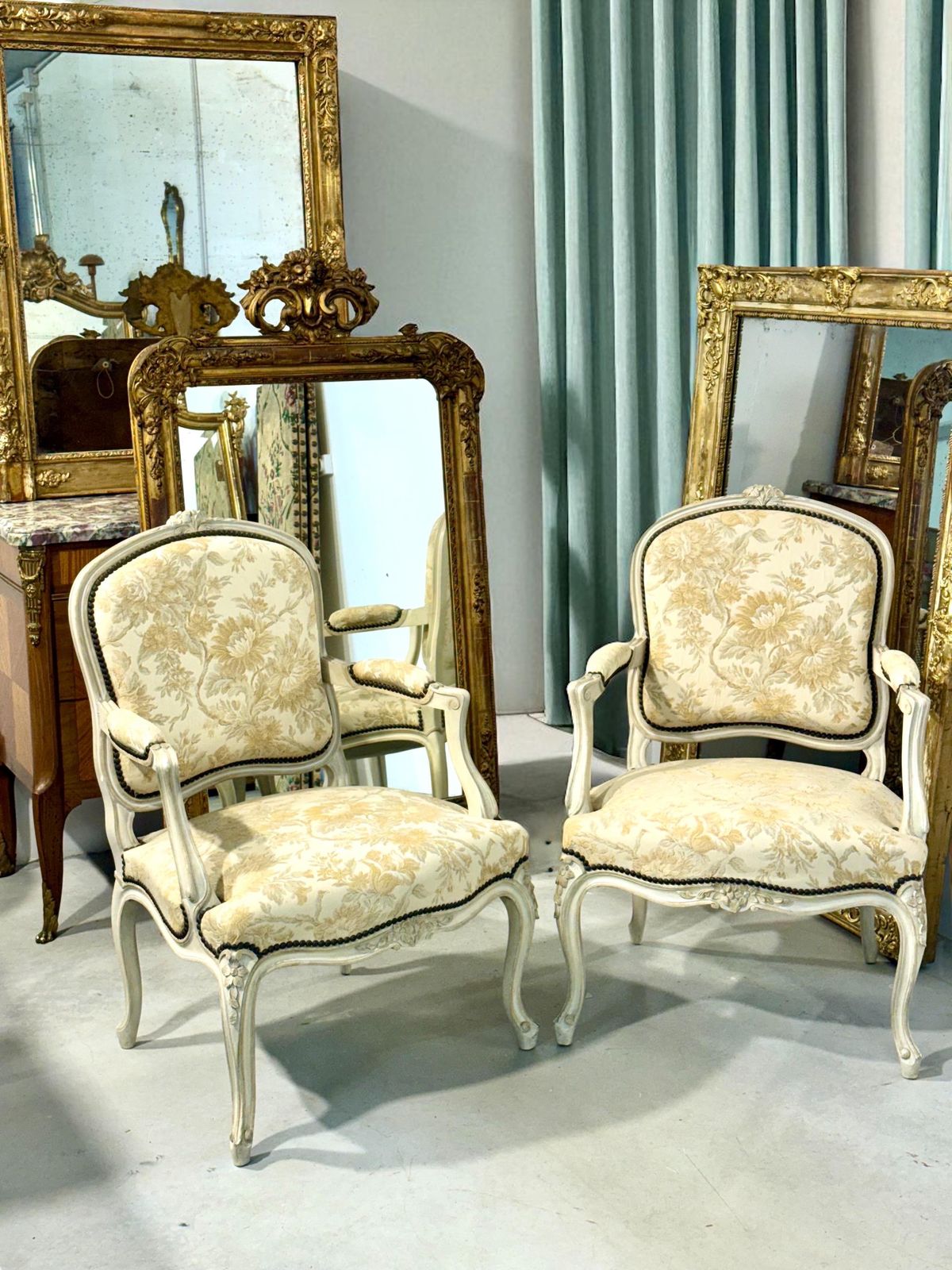 Pair Of  Louis XV Style 'Fauteuils à La Reine' Armchairs, 19th Century photo Furniture