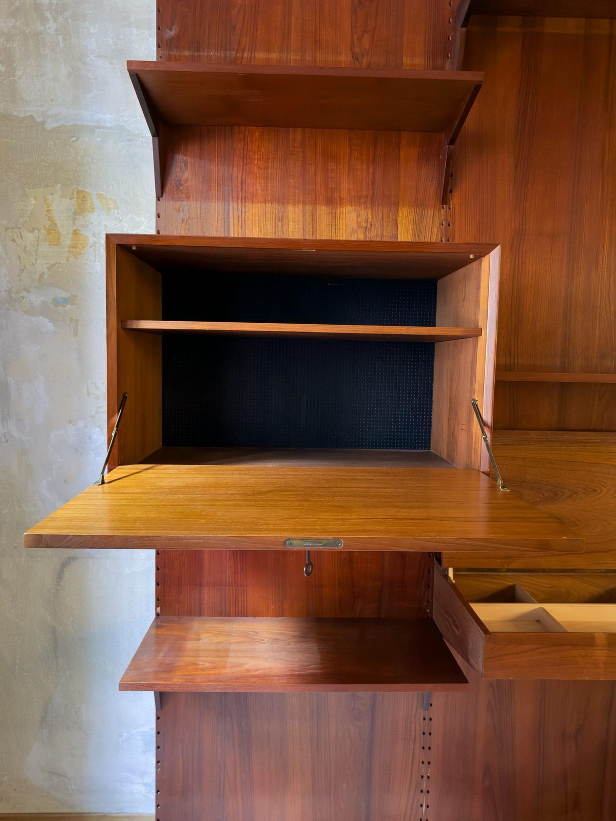 “Sistema Reale” Modular Bookshelf By Poul Cadovius For Cado photo vinterior