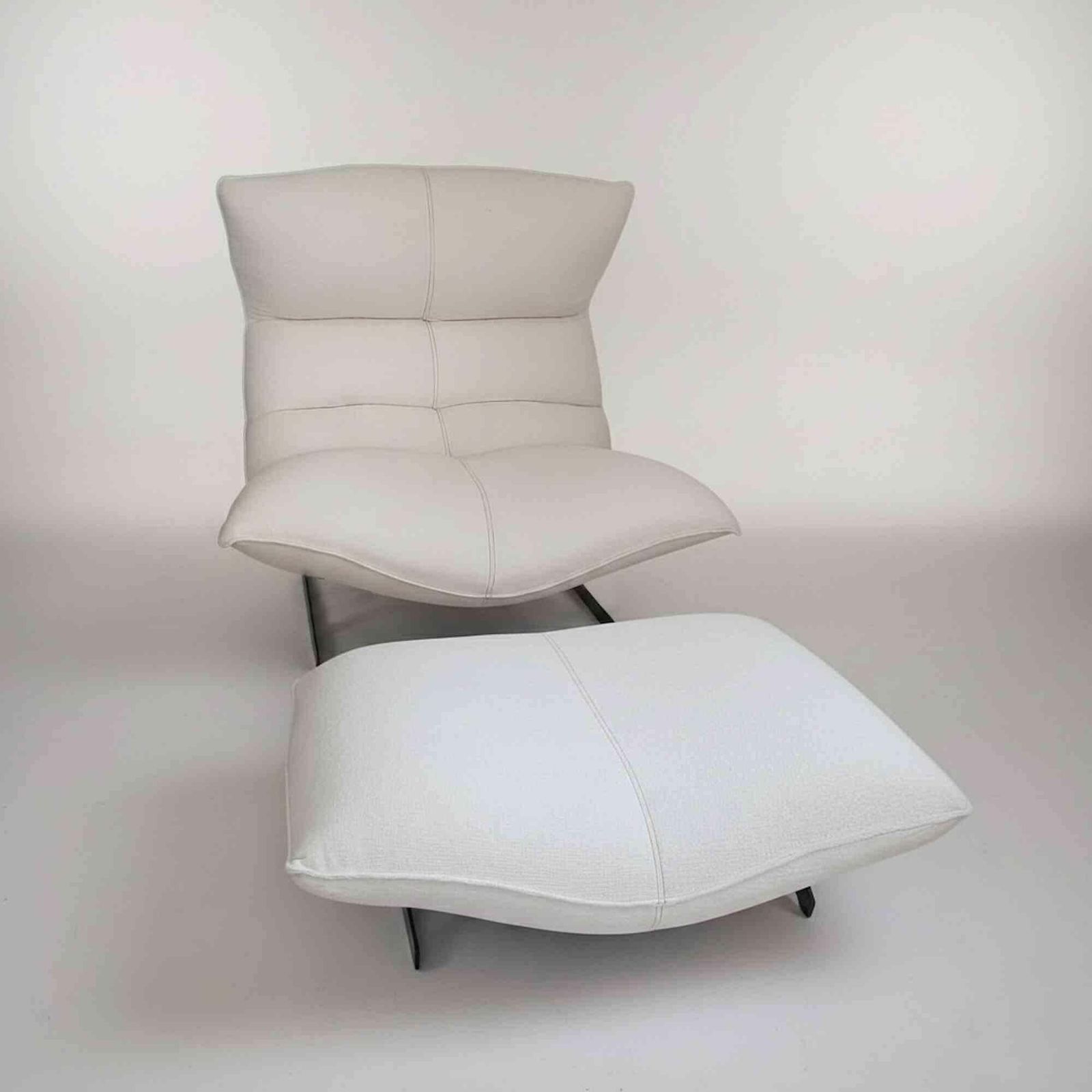Canestrari Lounge Chair With Ottoman By Vittorio Varo, Italy 1970s photo vintage