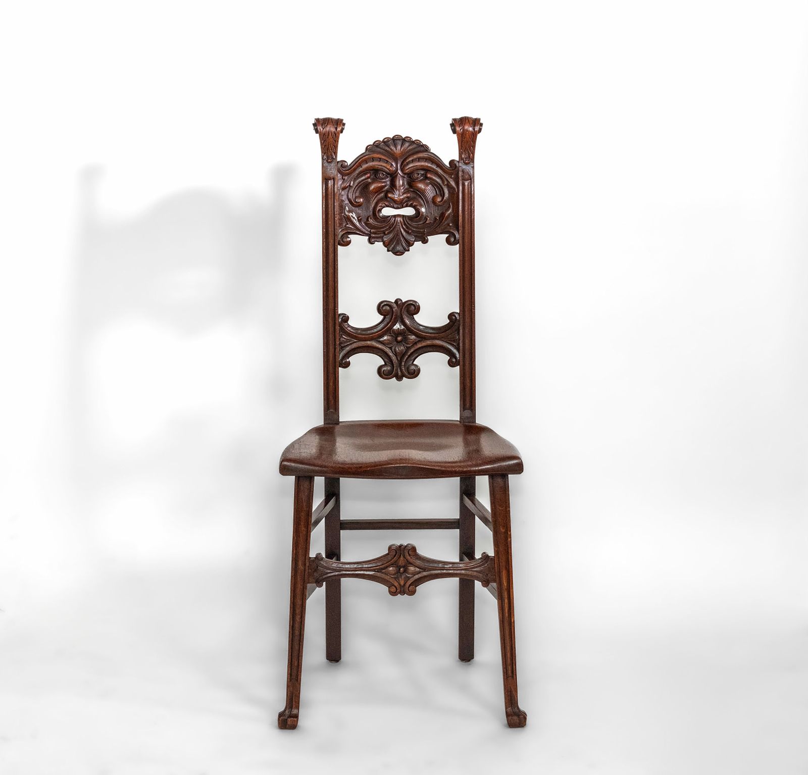 895.0 Charming Edwardian English Oak Side Chair With Carved Green Man photo