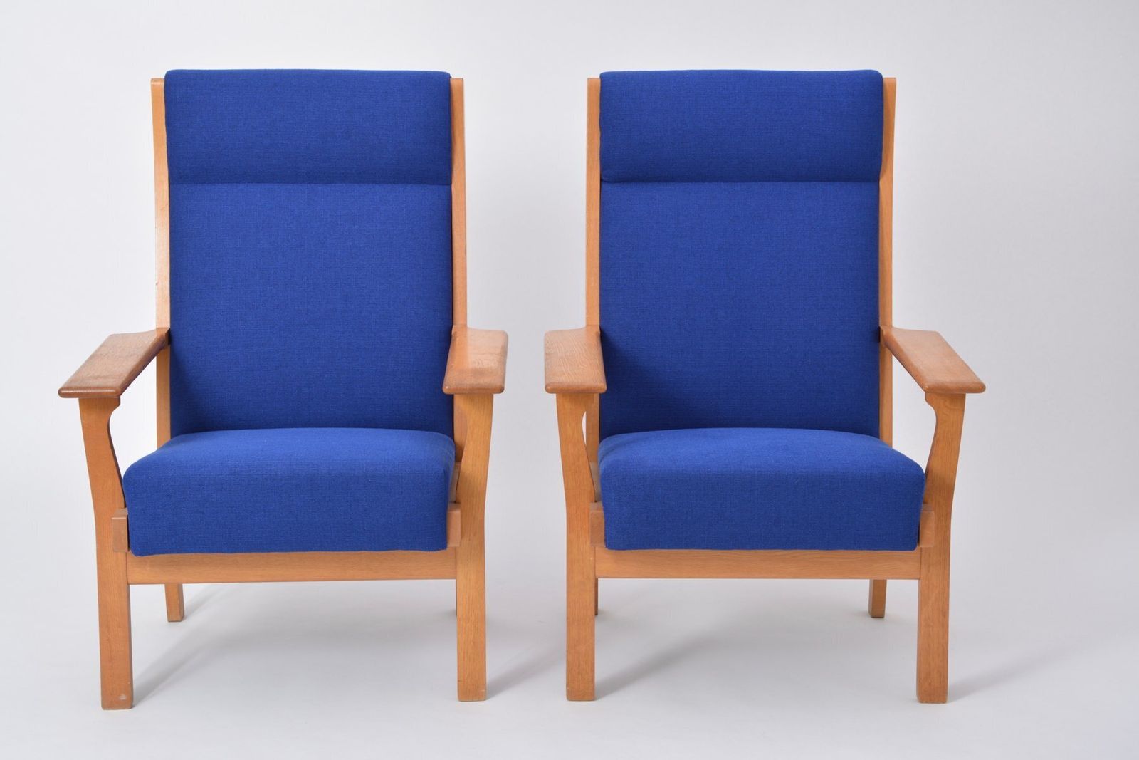 Danish Oak Armchairs By Hans J. Wegner For Getama, 1970s photo 2400.0