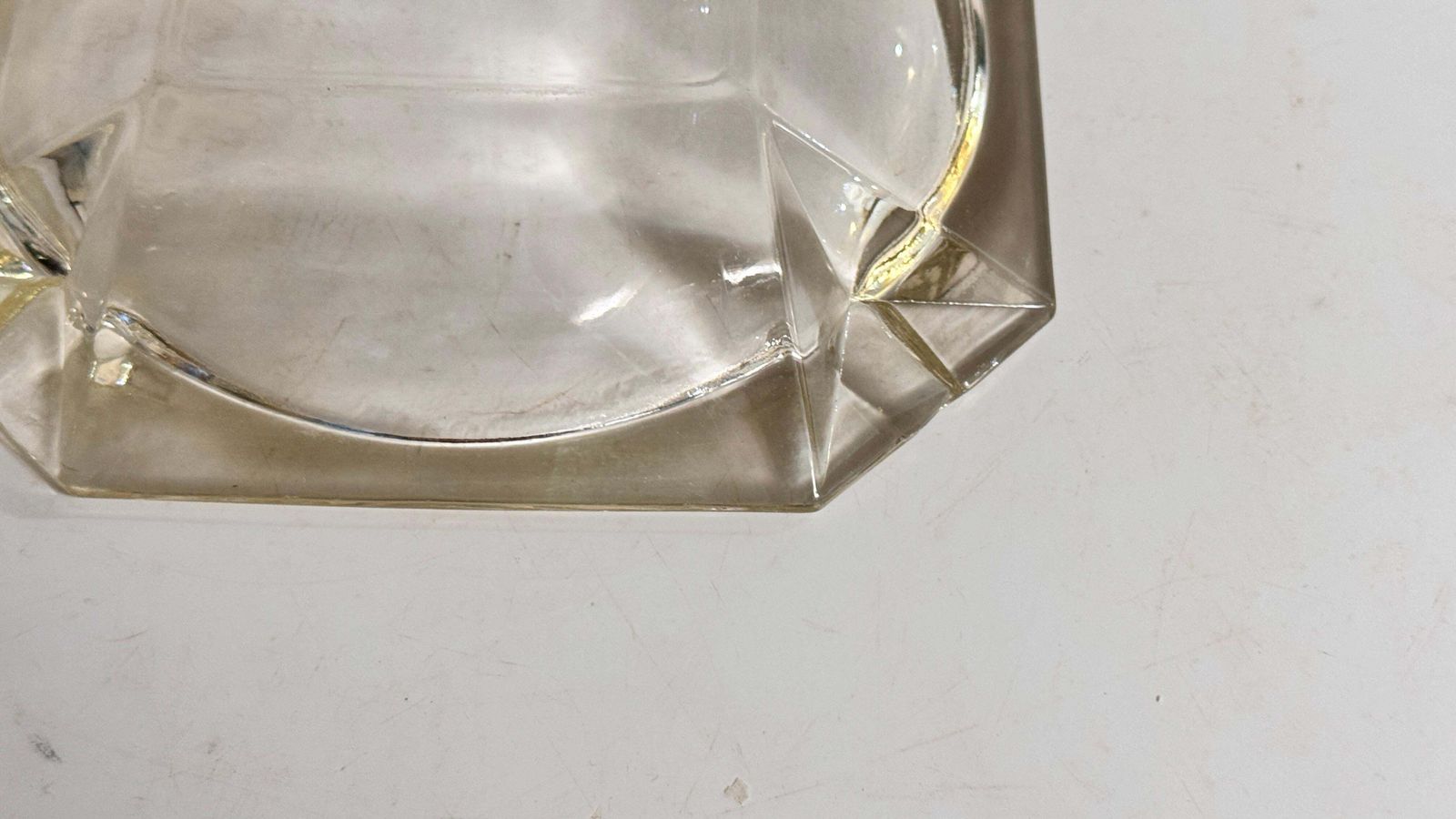 Large 1970s French Faceted Glass Ashtray – Transparent With Yellow Reflections photo vintage