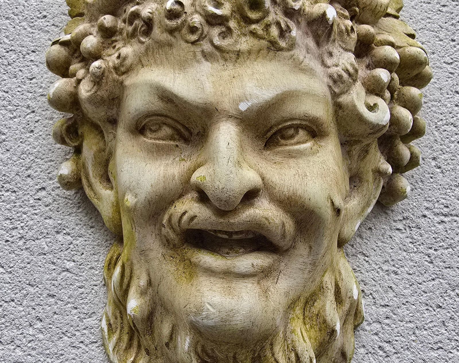 Early 20th Century French Bacchus Wall Mask In Plaster, Circa 1900–1930 photo vinterior