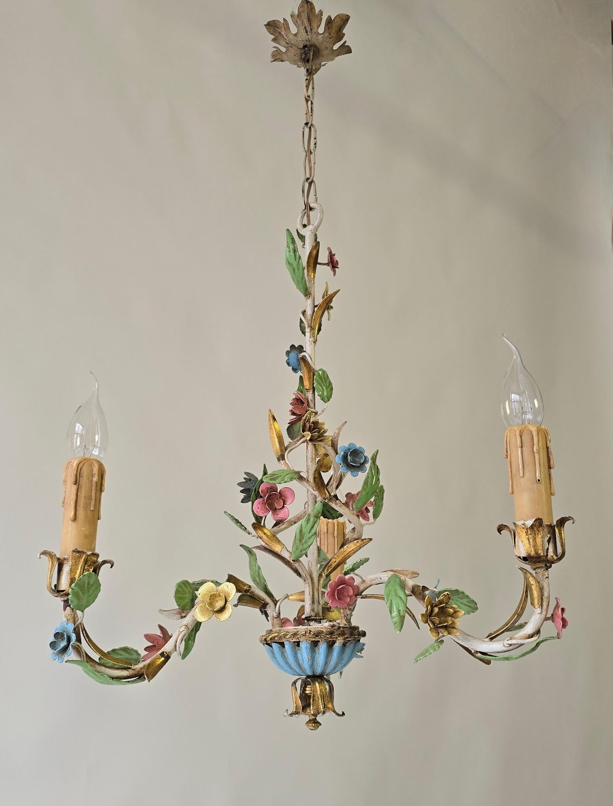 Italian Tole Chandelier With Polychrome Flowers, Mid Century / Hollywood Regency photo furniture