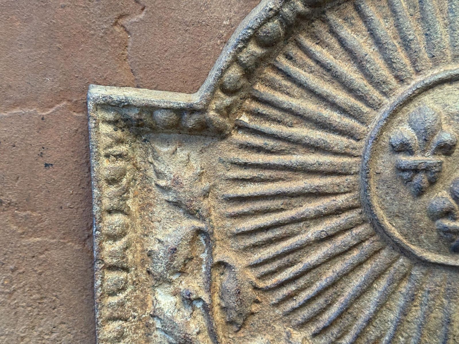 Home Fixtures 20th Century Louis XIV Style 'Arms Of France' Fireback / Backsplash photo