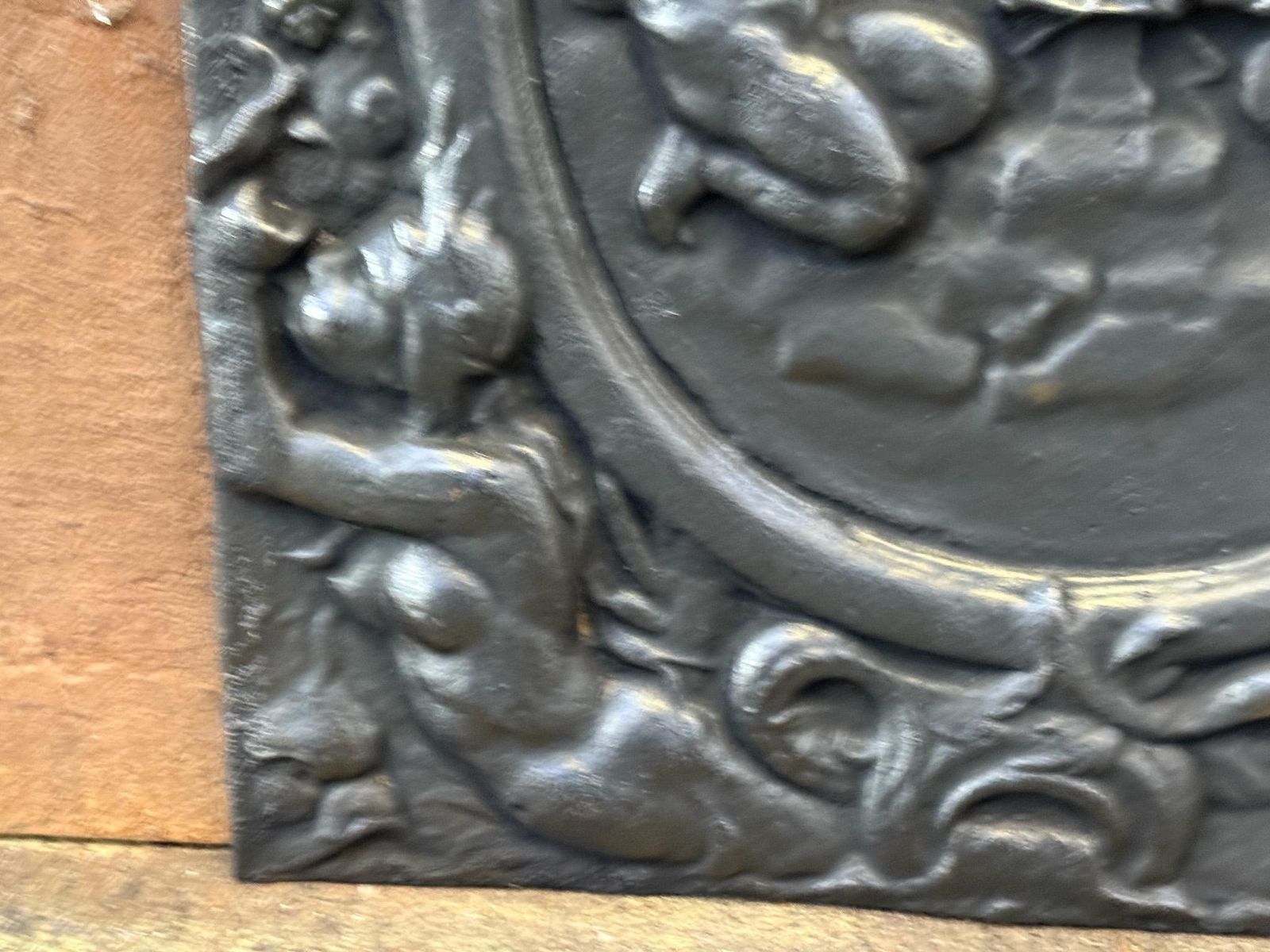 Home Fixtures Antique Flemish 'Cupids With Decoration' Fireback / Backsplash photo