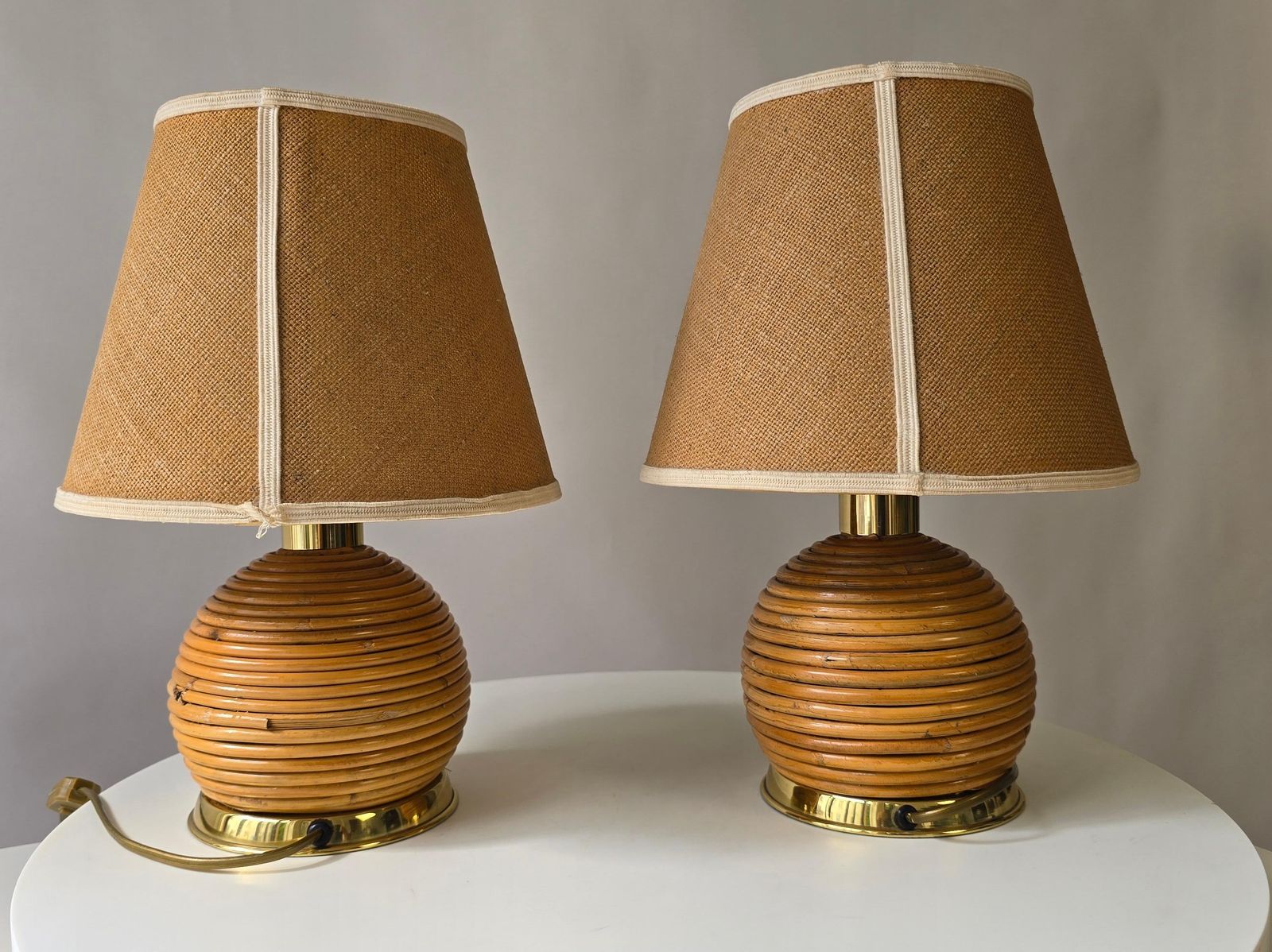 Pair Of 1970s Rattan & Brass Table Lamps – Organic Modern Boho Style photo vinterior