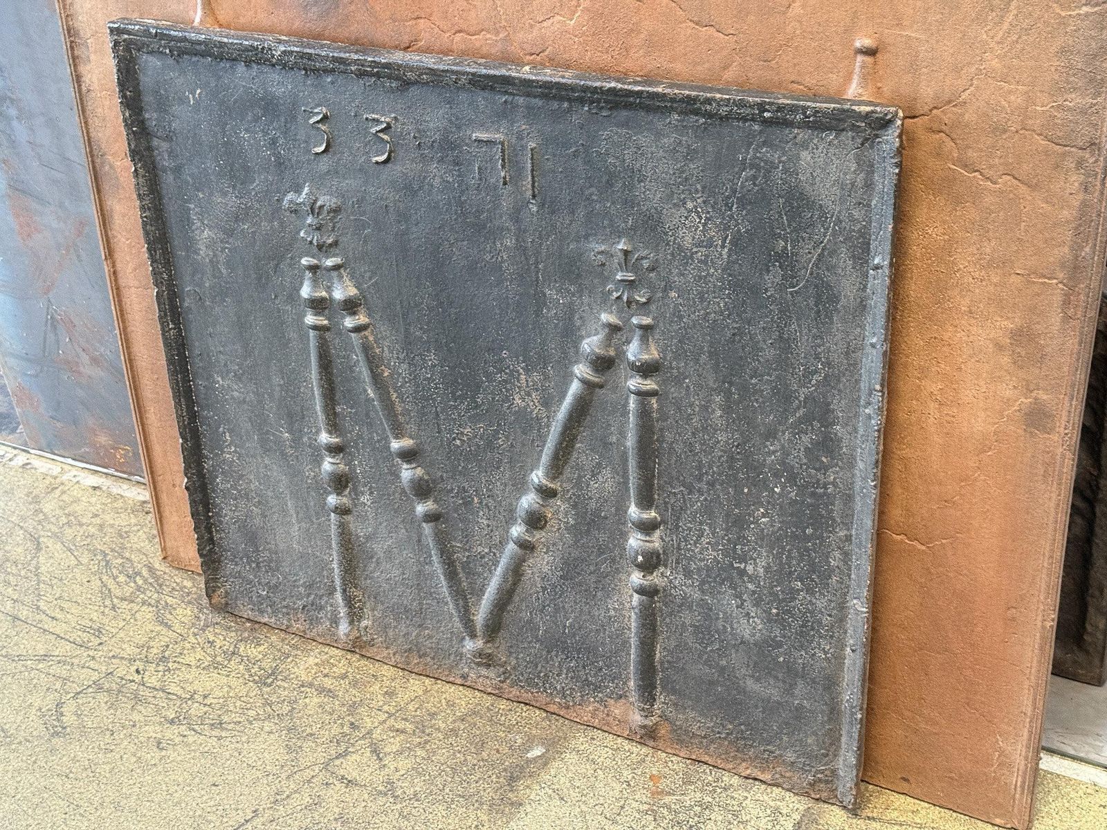 18th C French Fireback / Backsplash With Pillars And Fleurs De Lys, Dated 1733 photo Home Fixtures