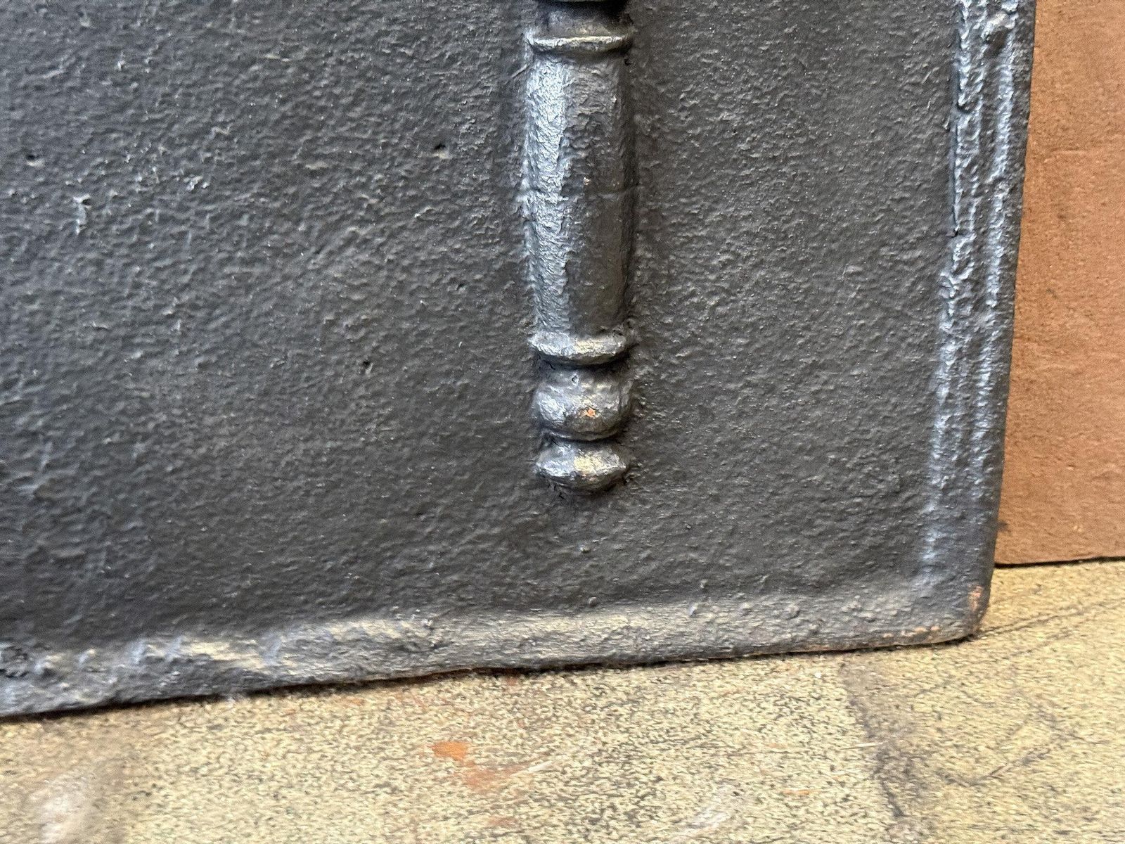 Home Fixtures 17th Century French Fireback / Backsplash With Pillars And Fleurs De Lys photo