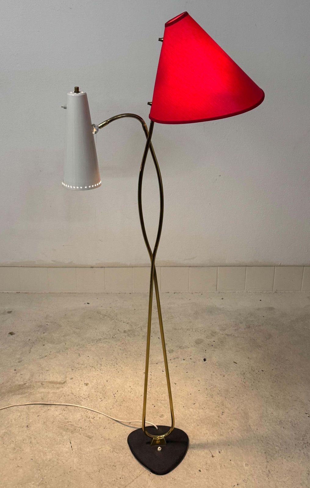 Rare Midcentury Brass Floor Lamp By Rupert Nikoll photo vinterior