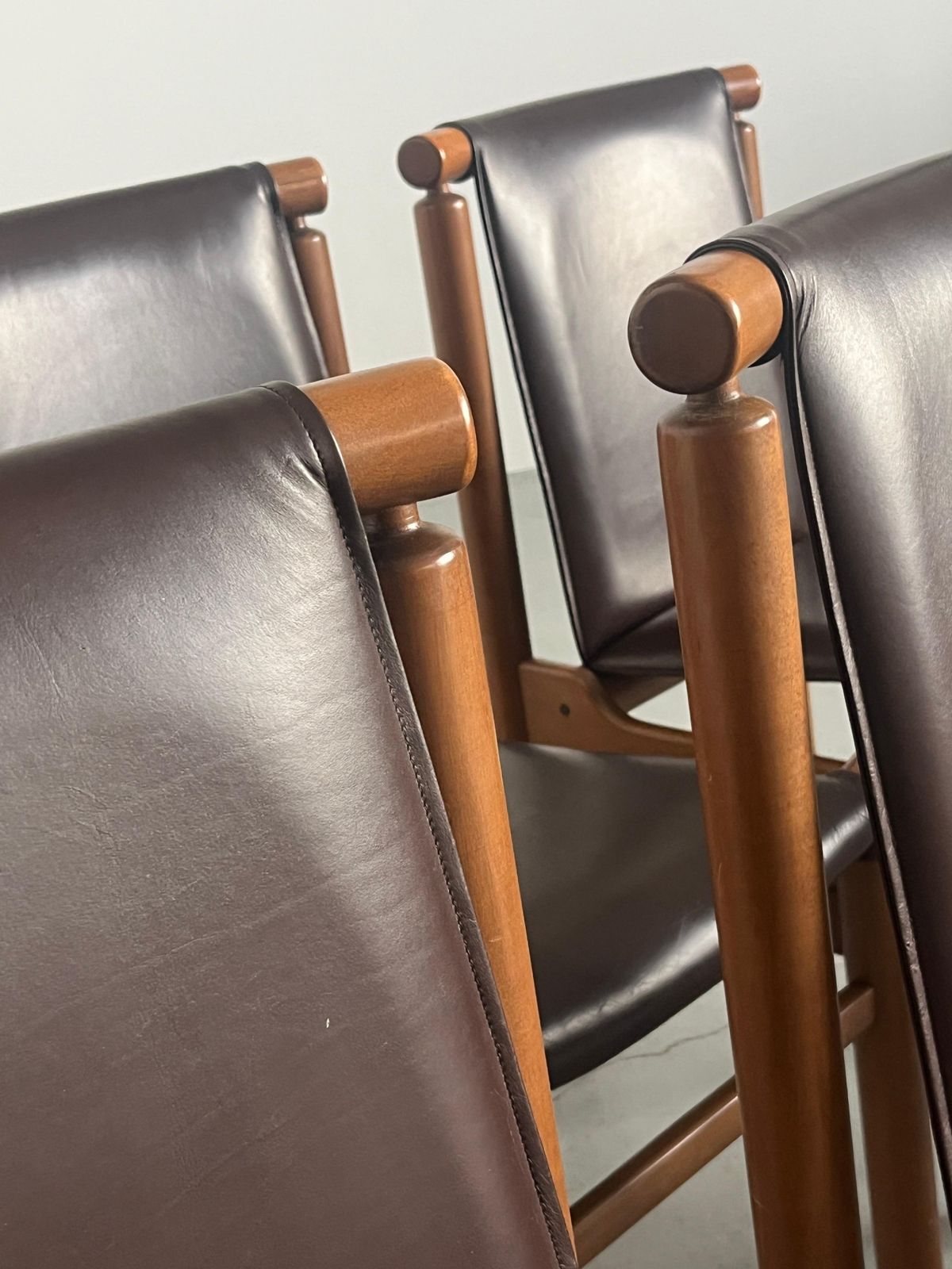 Set Of 6 Vintage Dining Chairs In Dark Brown Leather Att. To Ilmari Tapiovaara photo vintage