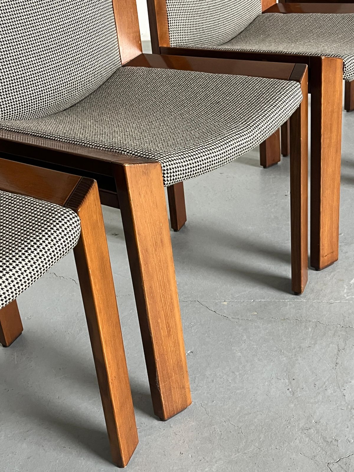 Set Of 4 ‘Model 300’ Dining Chairs By Joe Colombo For Pozzi, 1970s Italy photo vintage