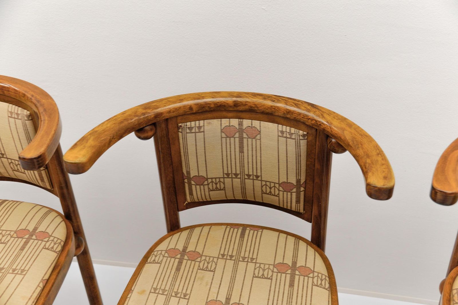 photo buy Set Of 4 Bat Chairs By Josef Hoffmann For Wittmann Austria