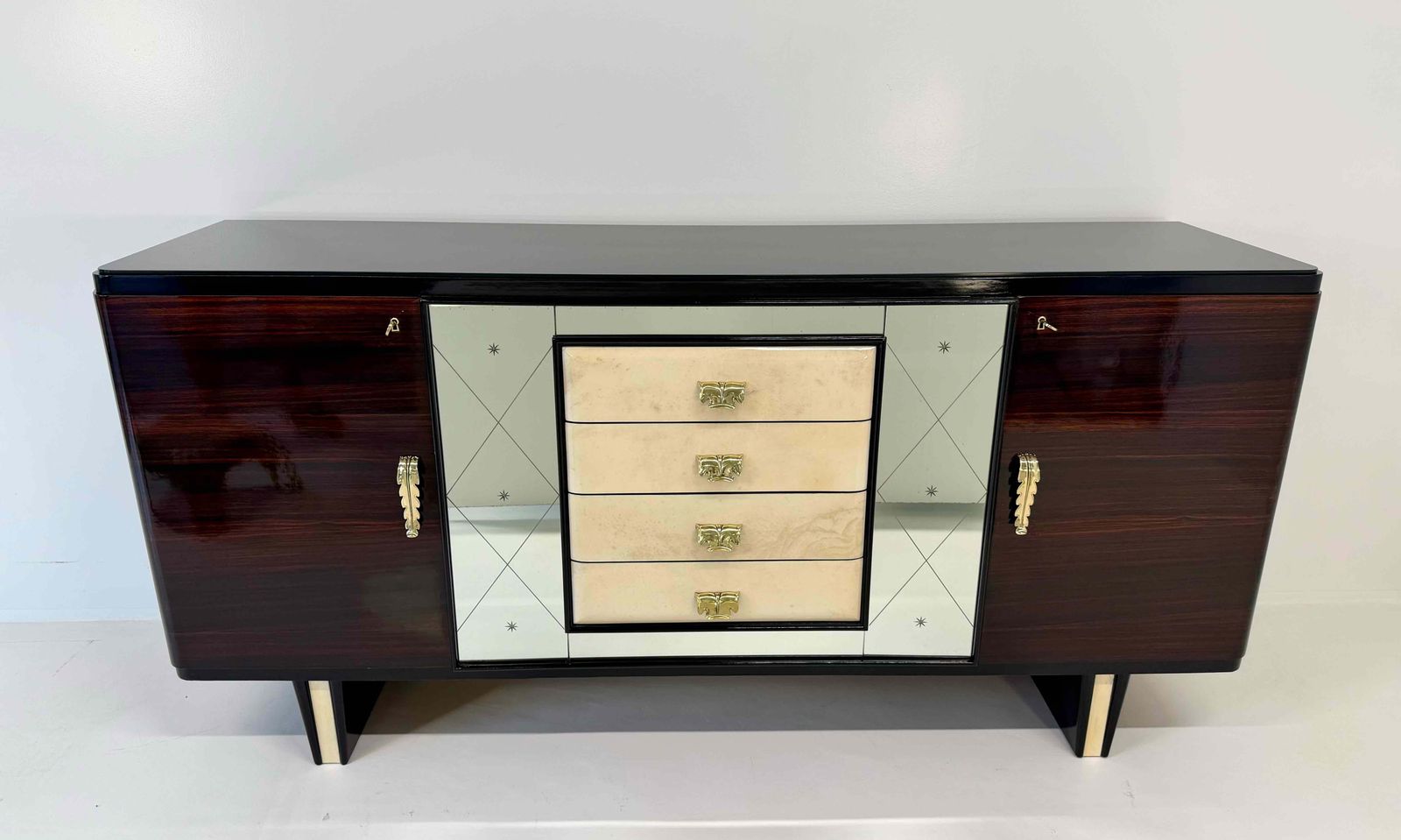 Italian 1940s Art Deco Sideboard In Macassar, Parchment, Attr. Osvaldo Borsani photo for sale