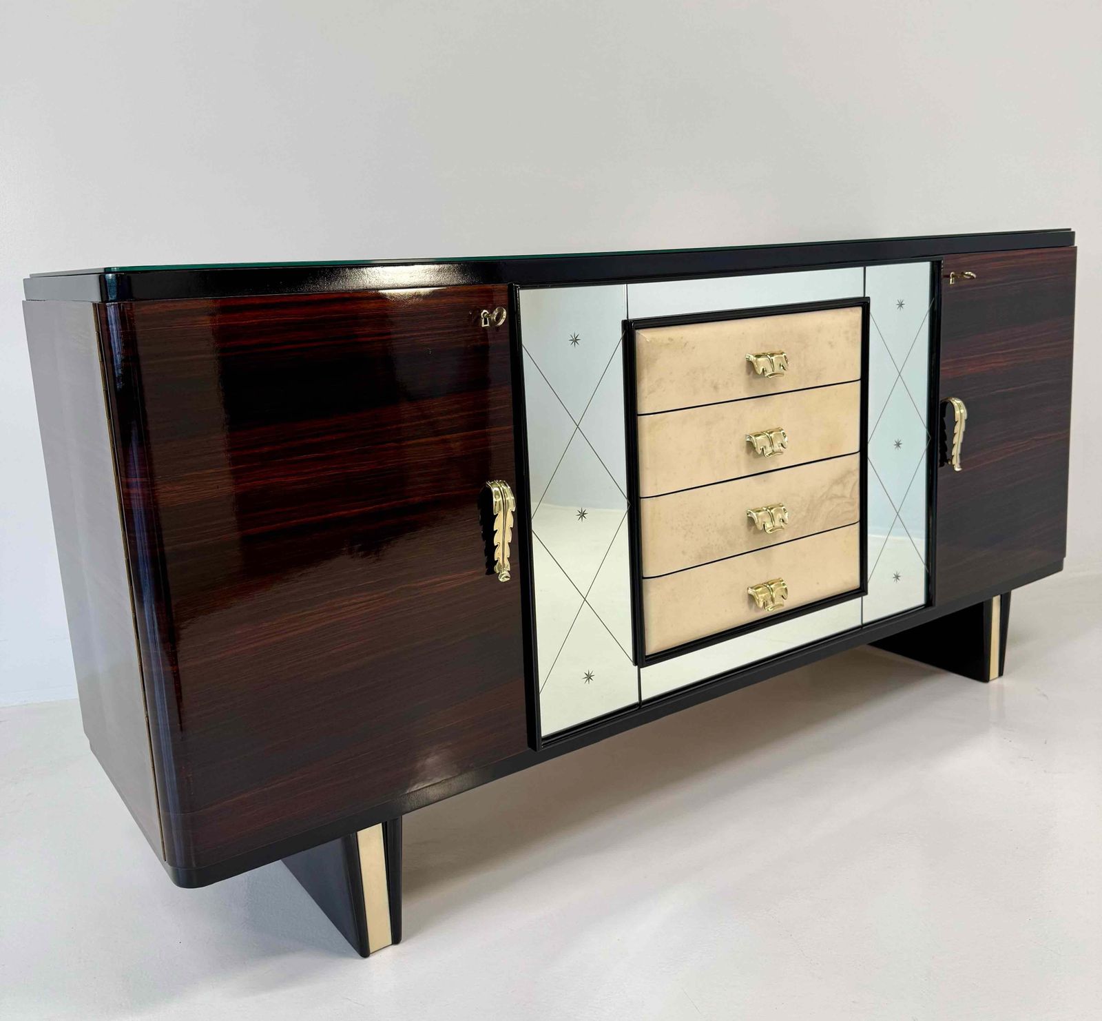 Italian 1940s Art Deco Sideboard In Macassar, Parchment, Attr. Osvaldo Borsani photo Furniture