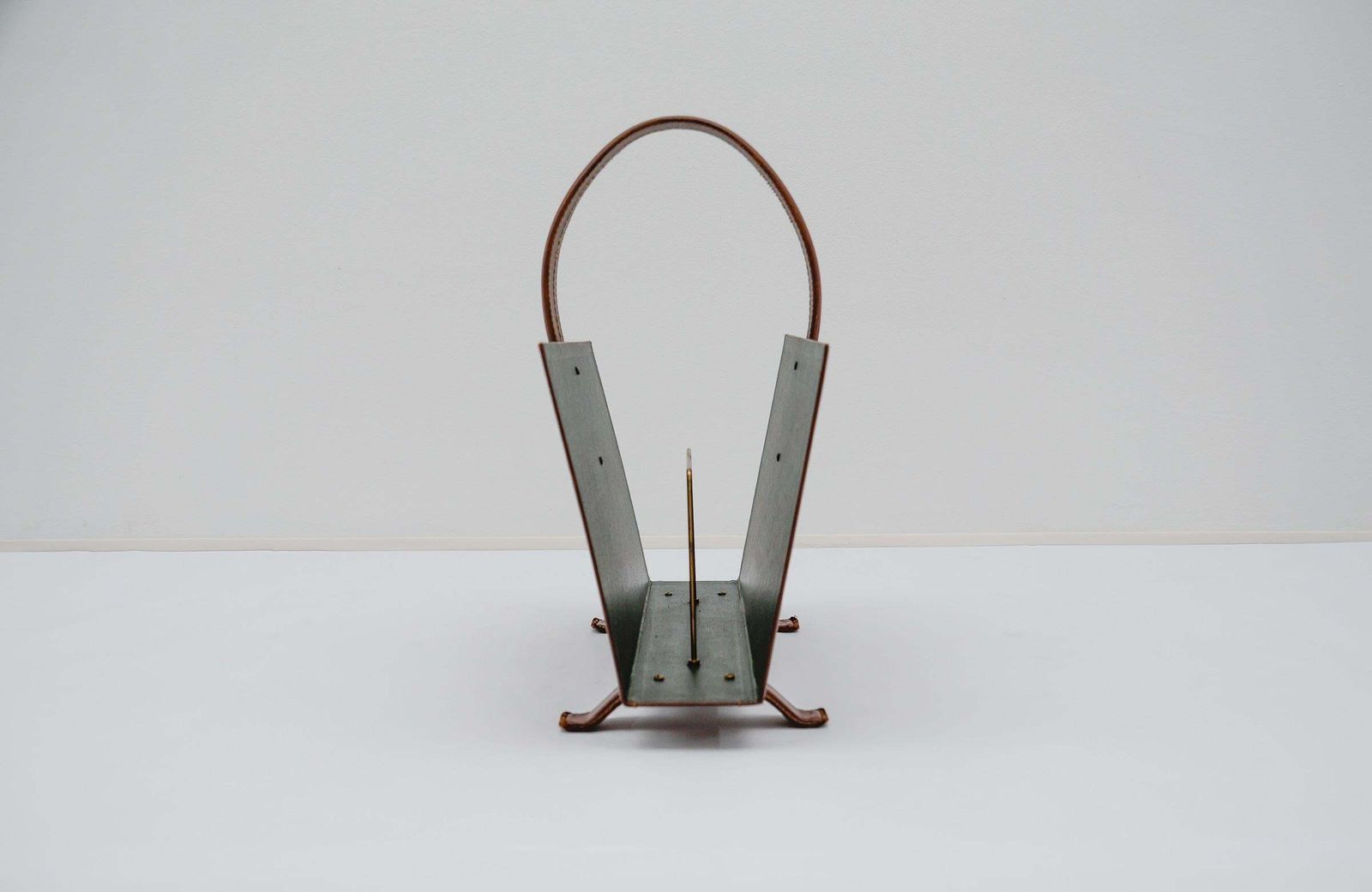 Jacques Adnet Magazine Rack Made In Leather And Brass, 1950s photo vinterior