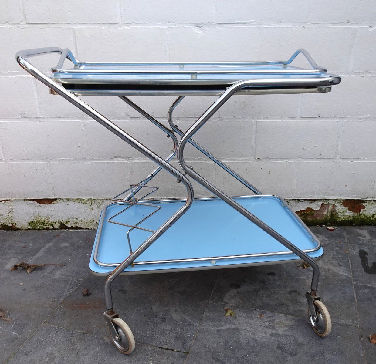 photo for sale Bleu Formica And Chrome Plated Trolley With Removable Serving Tray From Torck, 1950s