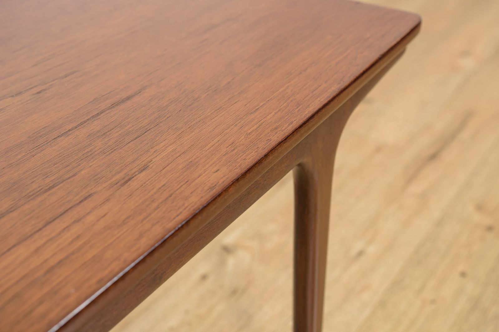 Mid Century Modern Teak Coffee Table From McIntosh, 1960s photo vintage