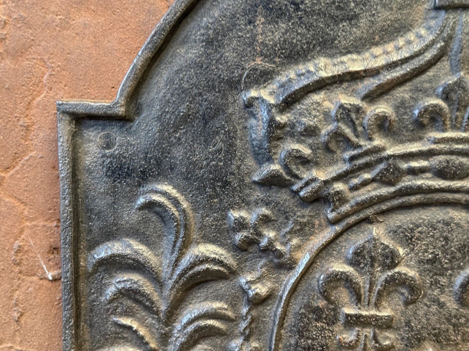 Home Fixtures French Louis XV Style 'Arms Of France' Fireback / Backsplash photo