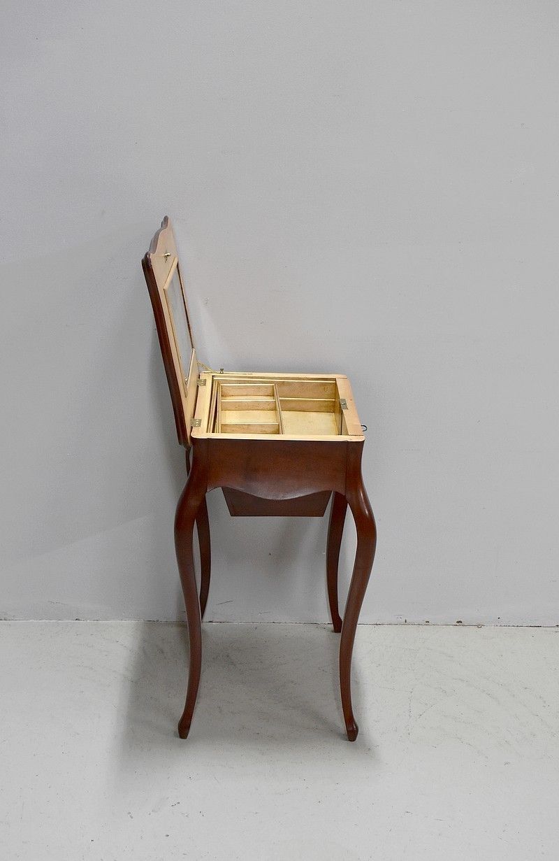 photo furniture Small Napoléon III Table 19th Century