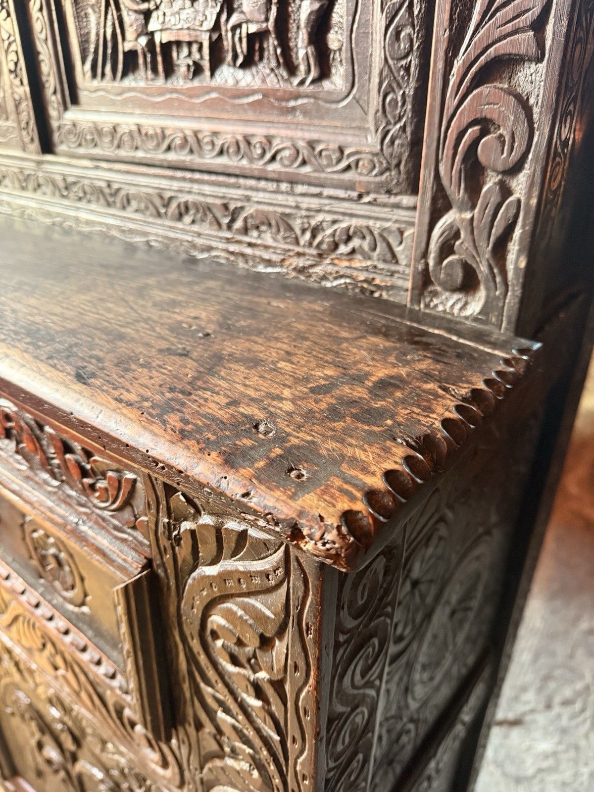 photo vintage Rare Jacobean Antique Oak Hand Carved Folk Art Cabinet Buffet Cupboard 1600's
