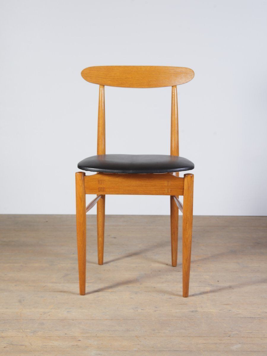 Mid Century Oak And Black Leather Dining Chairs From Uluv, Former Czechoslovakia, 1960s, Set Of 4 photo 1084.0