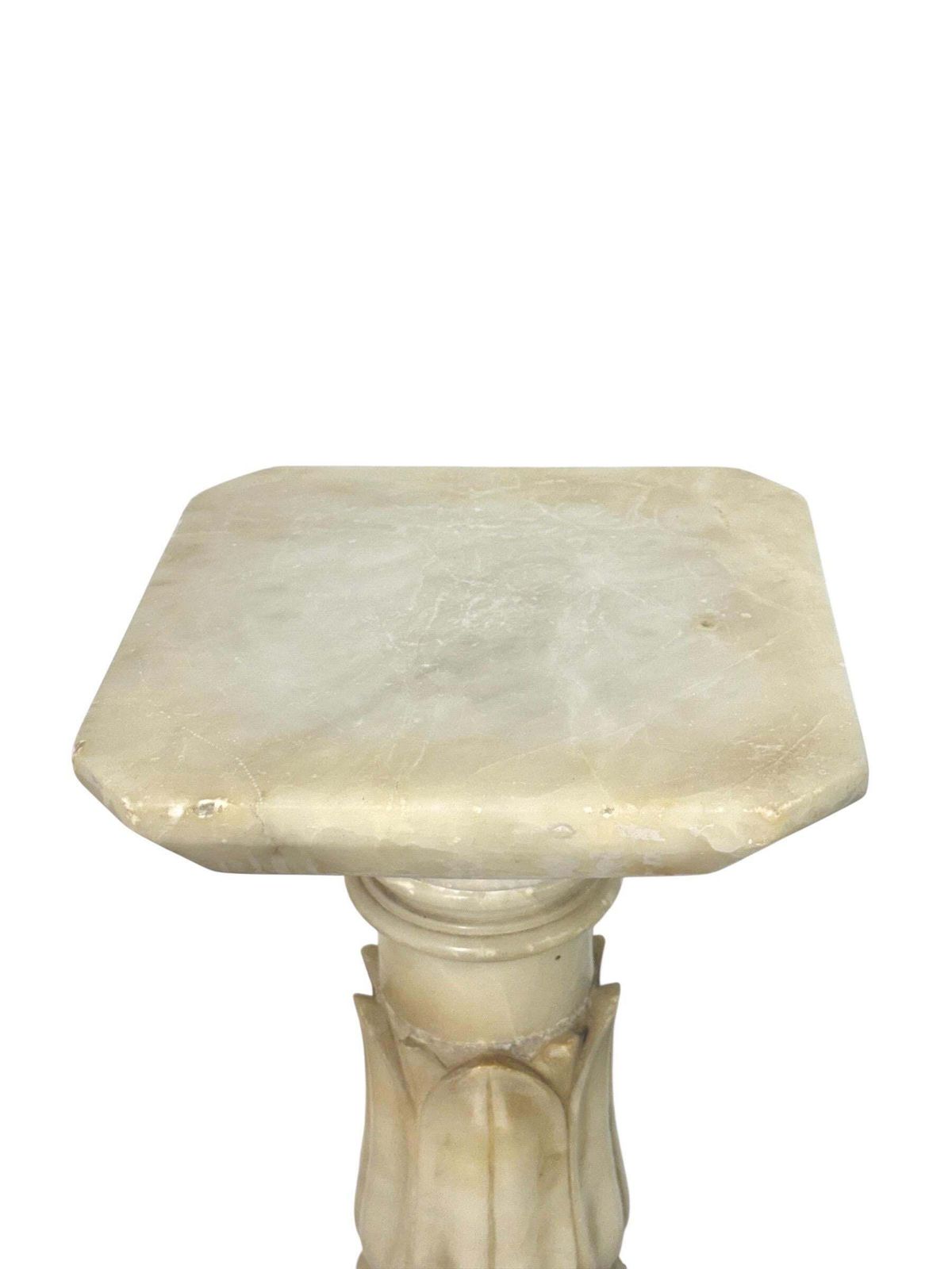photo vinterior Antique Alabaster Column Pedestal With Carved Motifs