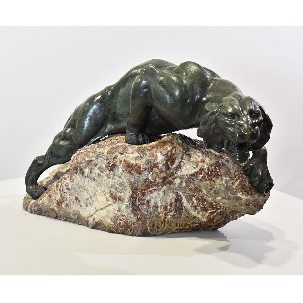 Antique Bronze Statues, Giacomo Merculiano, Large Crouching Lioness, Art Deco, XX Century. (Stb103)