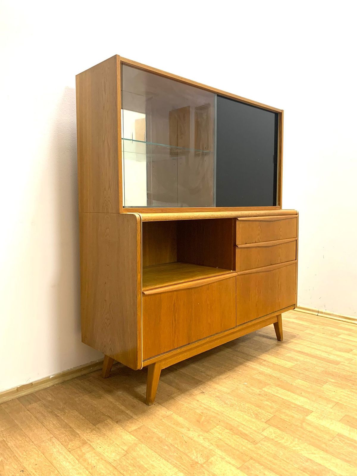 Retro Chest Of Drawers With Extension, Bohumil Landsman, 1960s, Czechoslovakia photo vinterior