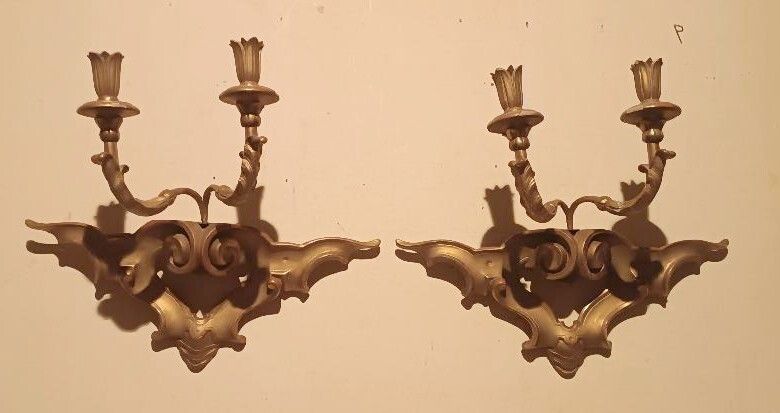 Lighting Pair Of Antique 19th Century Giltwood Wall Sconces photo