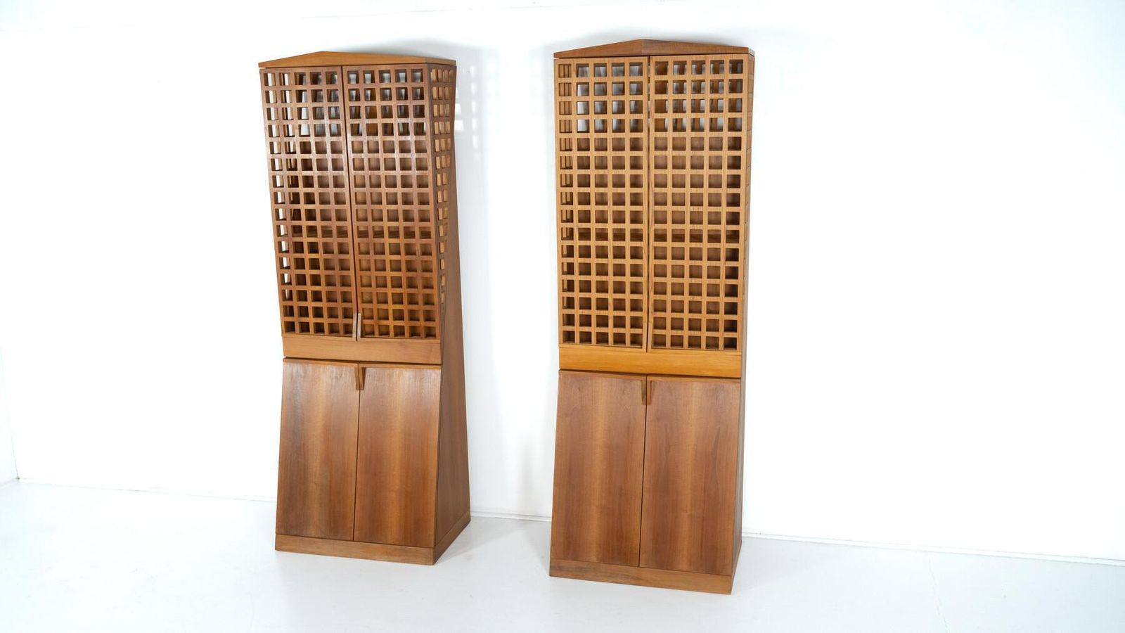 Mid Century Bookcase By Adriano & Paolo Suman, Giorgetti, 1980s   2 Available photo vinterior