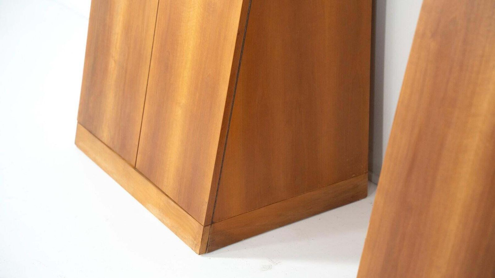 photo vintage Mid Century Bookcase By Adriano & Paolo Suman, Giorgetti, 1980s   2 Available