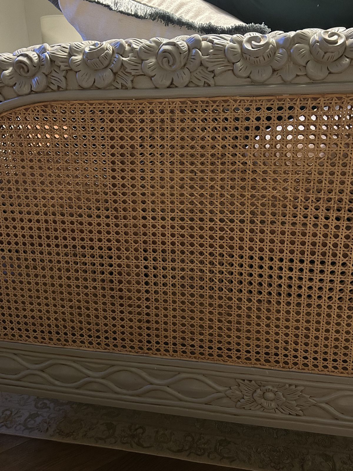French Rattan Wooden Flower Detail Edging Double Bed Near New Condition. photo vintage