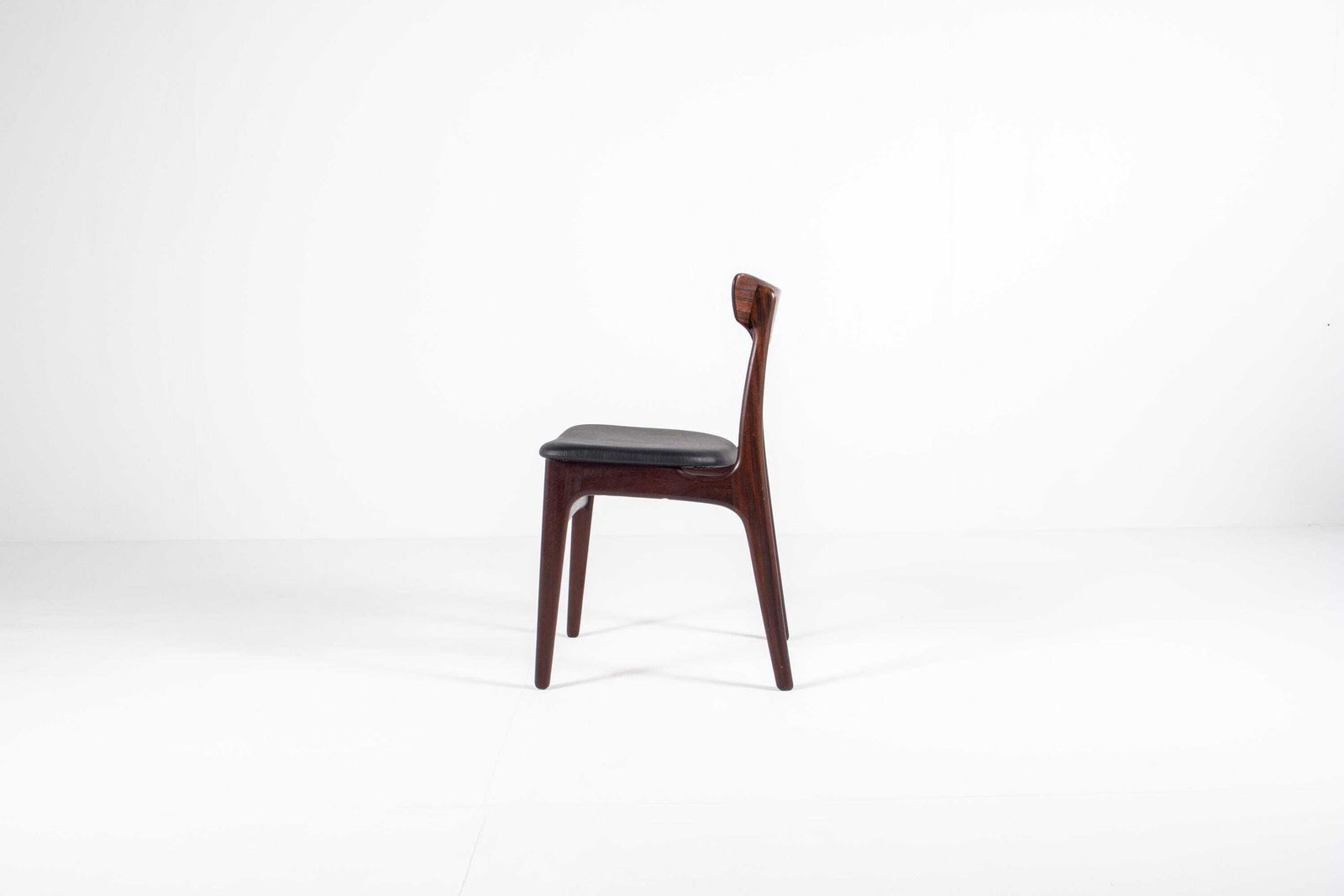 Set Of 6 Schiønning & Elgaard Rosewood Dining Chairs, Denmark, Newly Upholstered photo buy