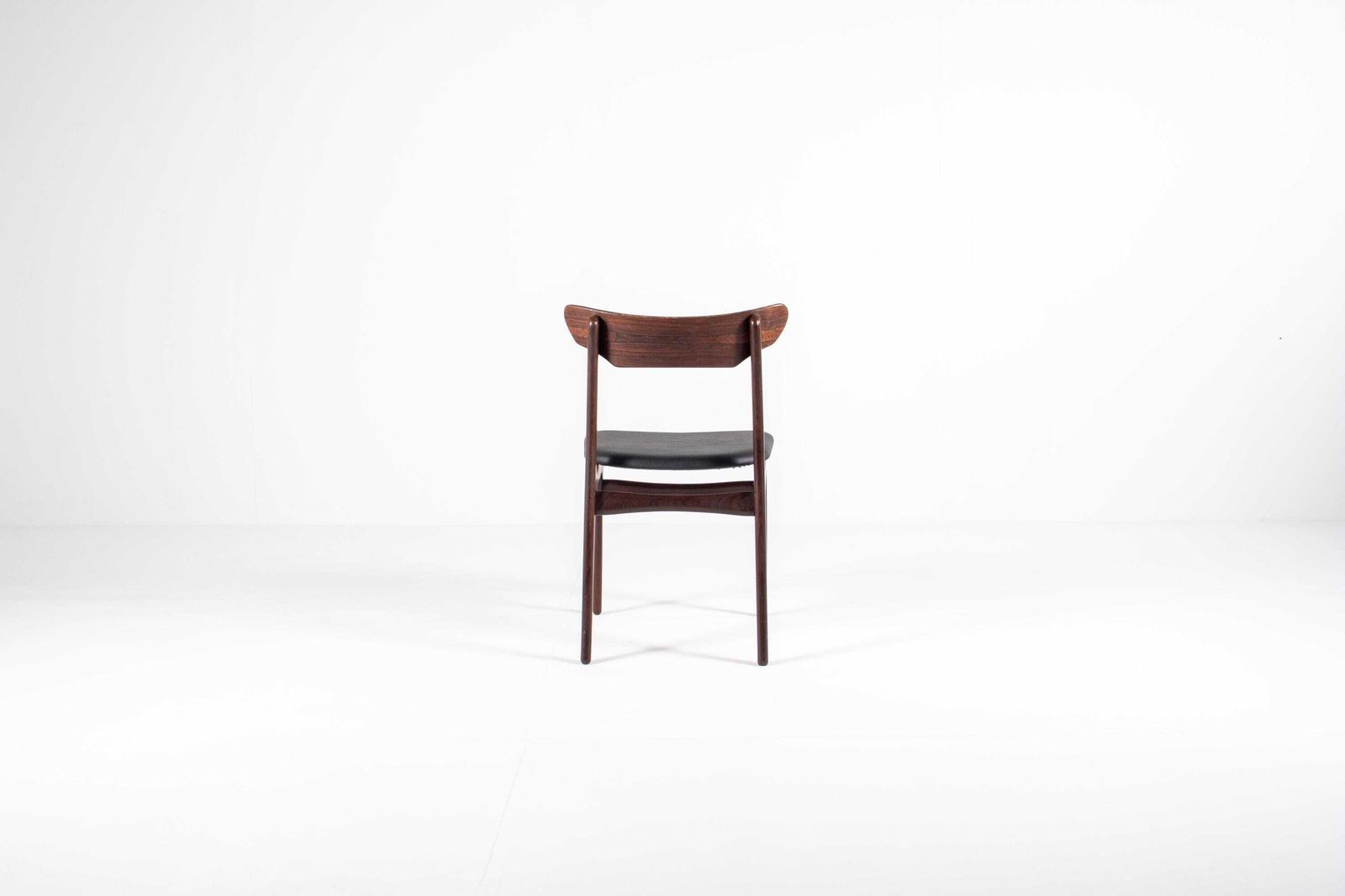 Set Of 6 Schiønning & Elgaard Rosewood Dining Chairs, Denmark, Newly Upholstered photo vintage