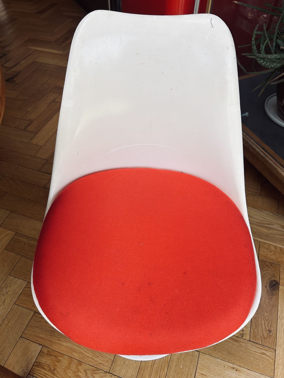 Rudi Bonzanini Tulip Dining Chairs   8 Available With Markers Mark photo 1495.0