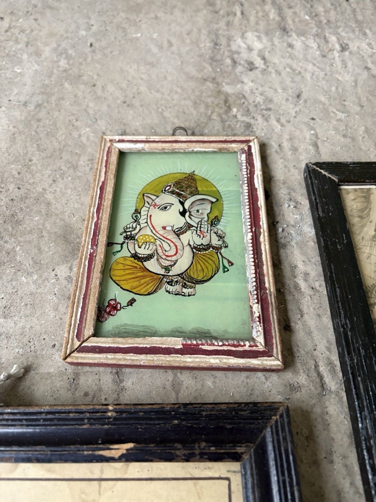 photo vintage Vtg Antique Lot Collection Of Indian Pictures Wall Art Painted Photographs R1021