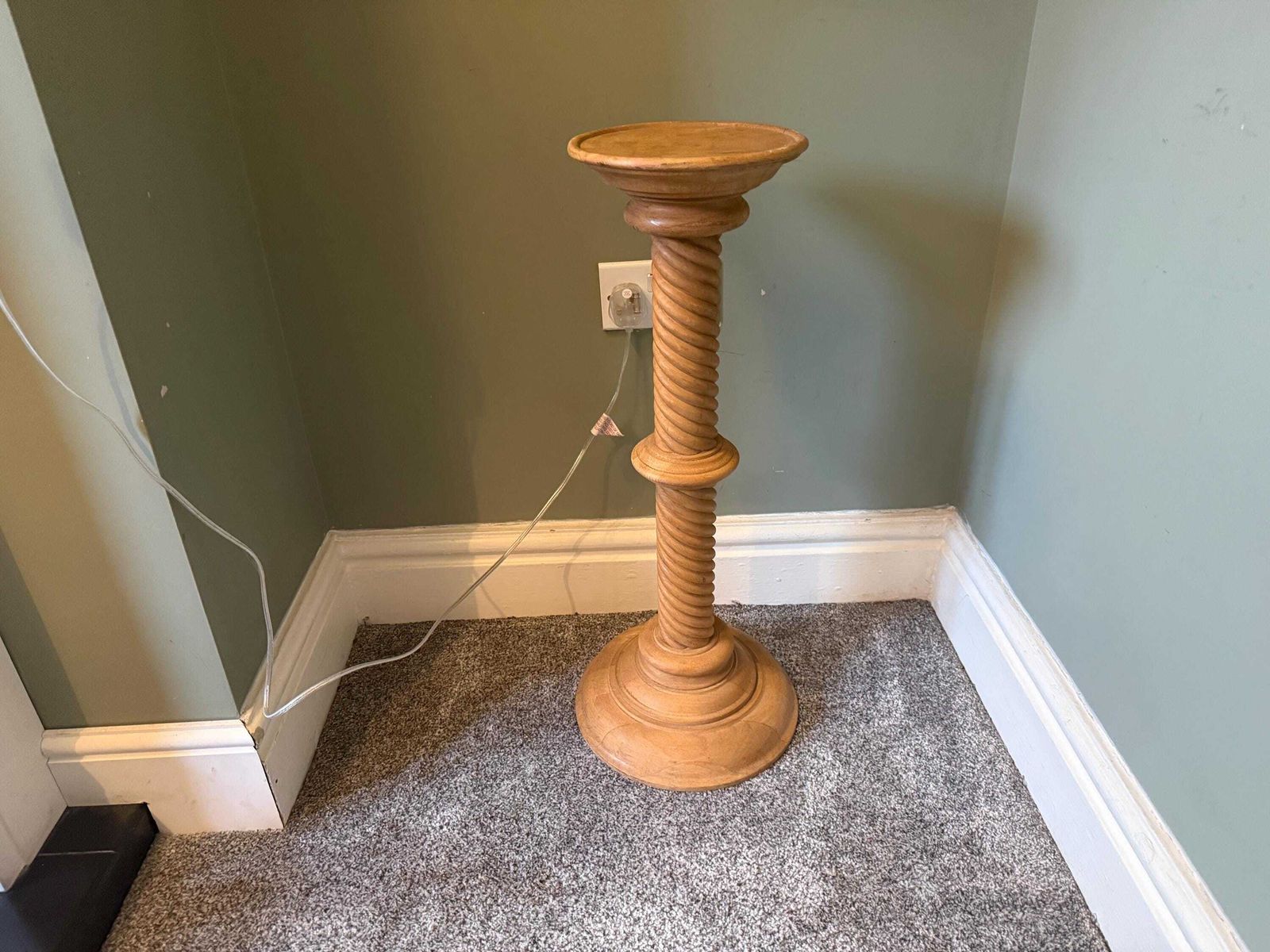 photo vinterior Vintage Solid Wood Plant Stand / Pot Stand / Pedestal Table / Lamp Stand