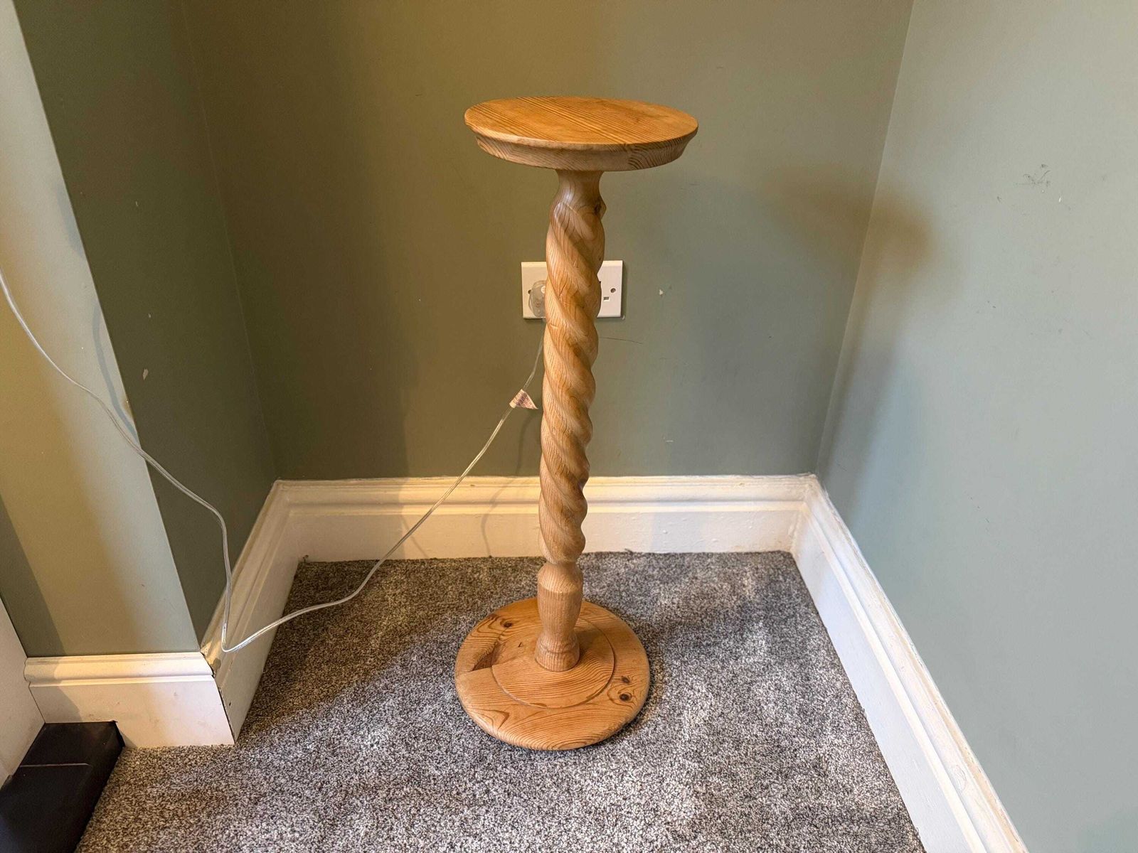 130.0 Vintage Solid Wood Plant Stand / Pot Stand / Pedestal Table / Lamp Stand photo