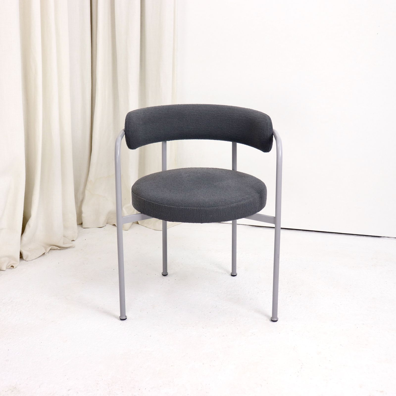 Giotto Chairs By Italian Manufacturer Job's photo vintage