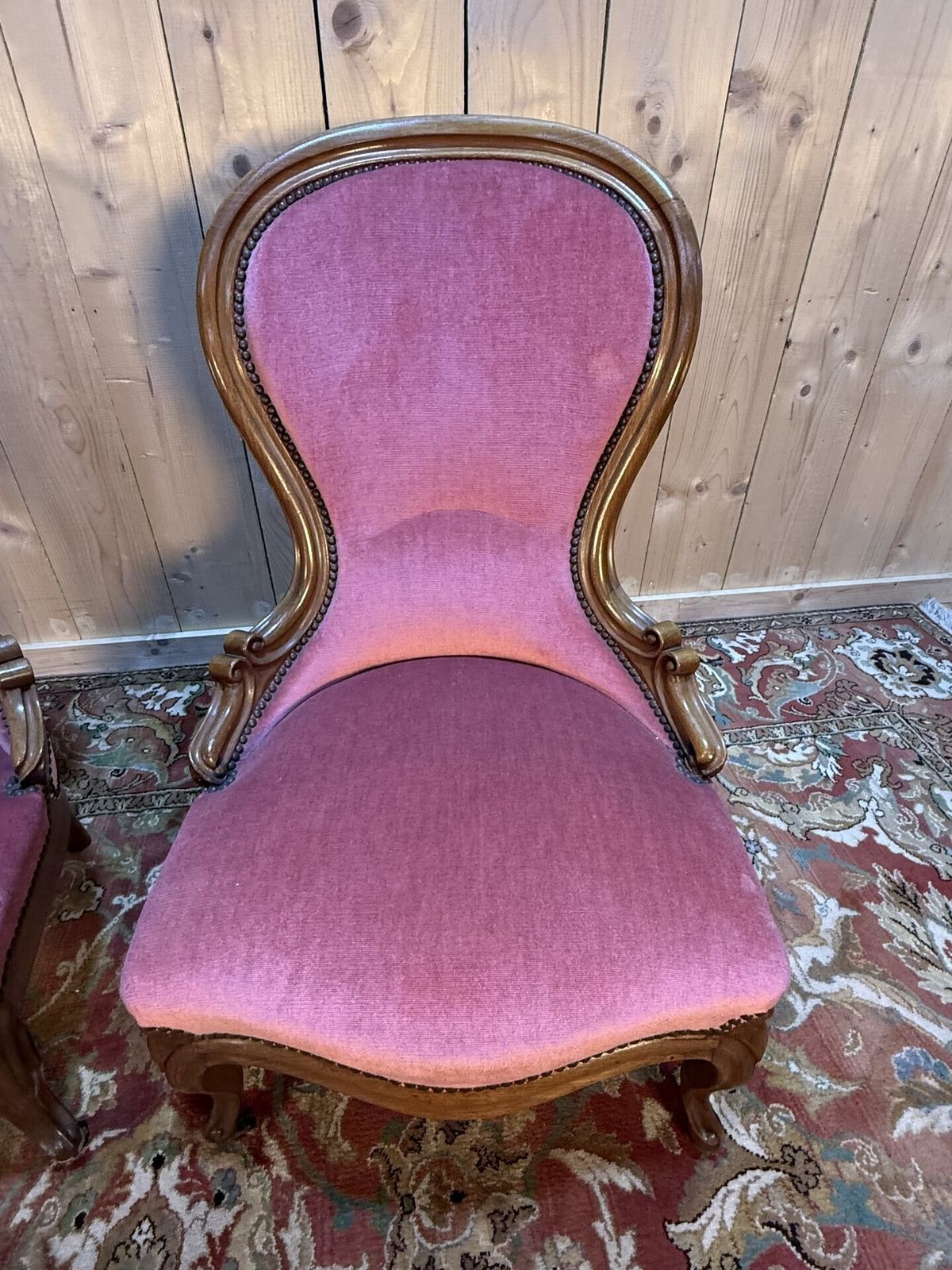 Paire De Chauffeuses Louis Philippe En Noyer Et Velours Rose photo Furniture