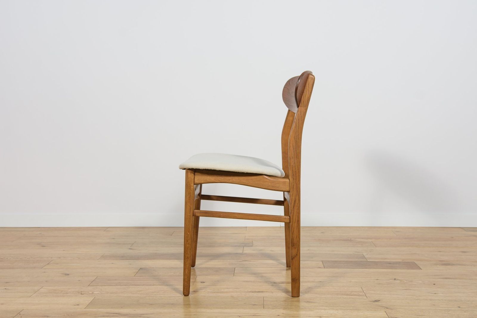 Mid Century Modern Teak Dining Chairs, 1960s, Set Of 4 photo vintage