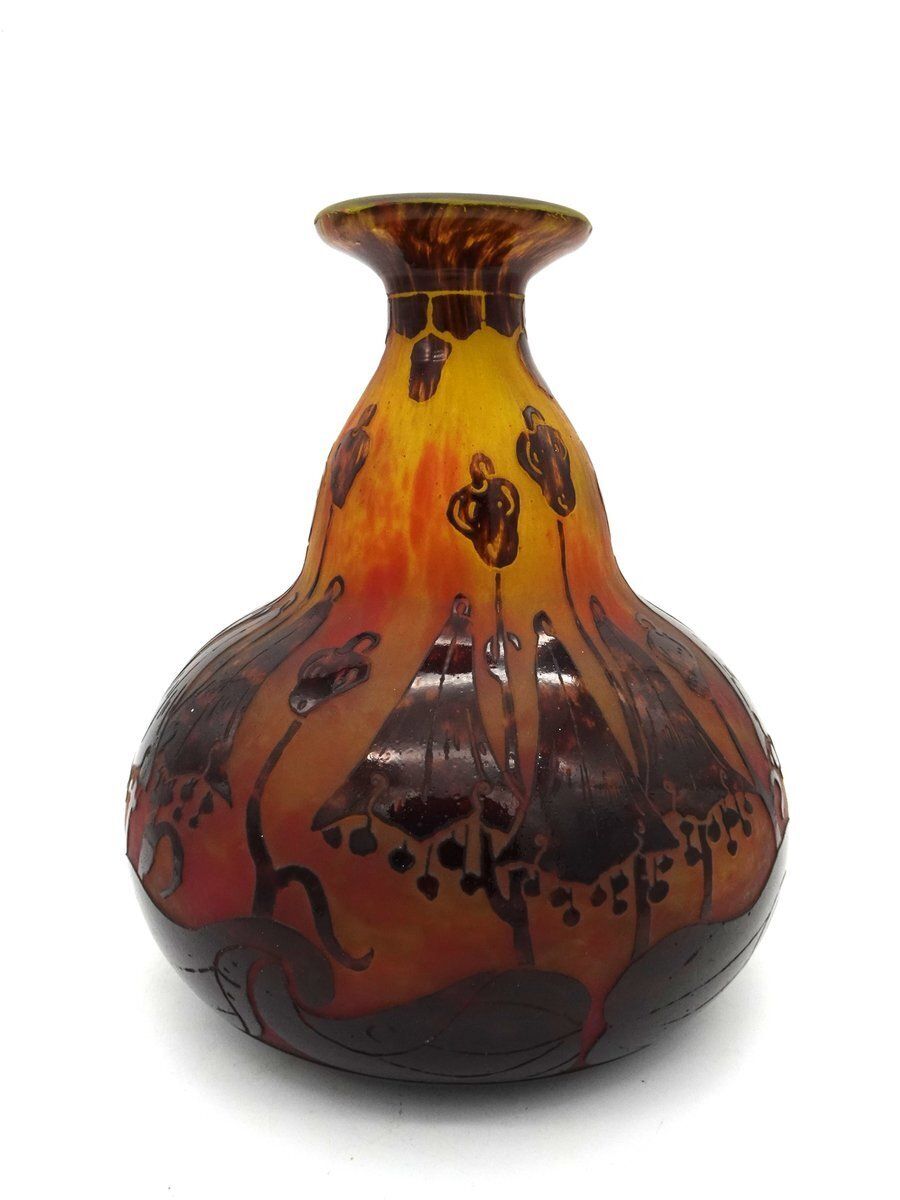 photo furniture Le Verre Francais Vase In Glass By Charles Schneider, 1920s